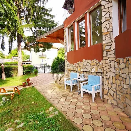 Casa Divna Guest house