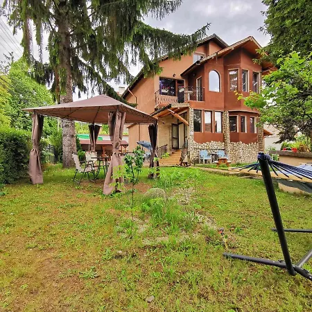 Casa Divna Guest house *